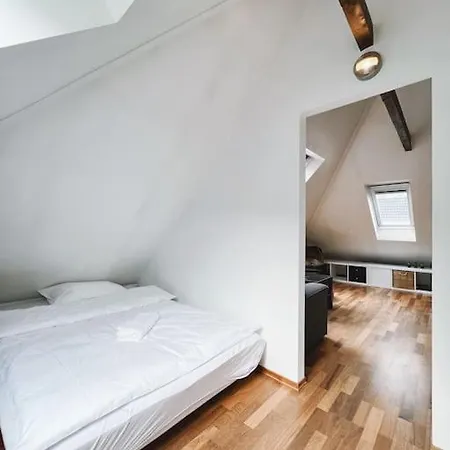 Dinbnb I Loft I Easy Check-in Lejlighed Bergen